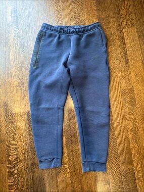 Nike sportswear Tech Fleece Big Kids Joggers- XL